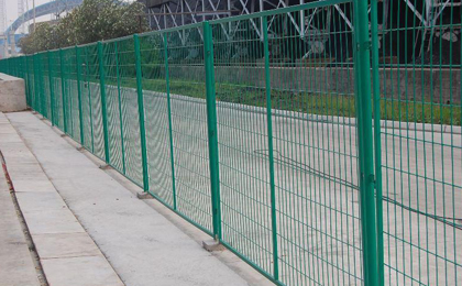 公路护栏网